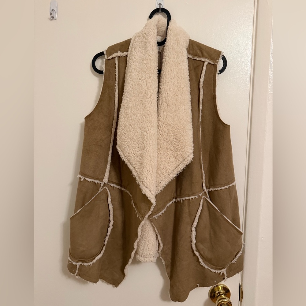 Women's Tan Shearling Vest